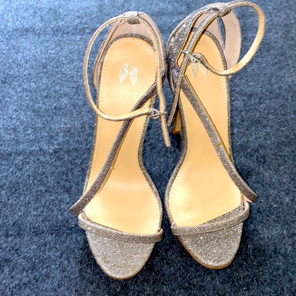 Victoria’s Secret woman sequin heels shoes size 7.5 - Picture 3 of 6